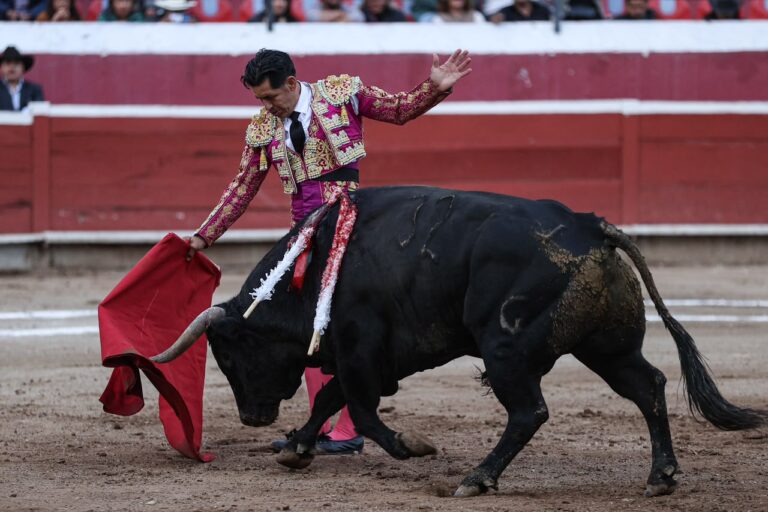 Fermín Rivera, a hombros en el cierre de la Feria de Pachuca