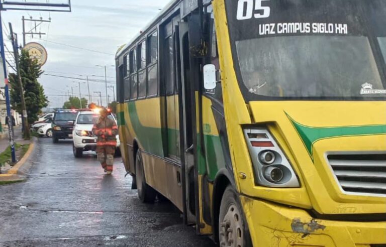 Ruta 17 atropella a mujer en Villas de Guadalupe