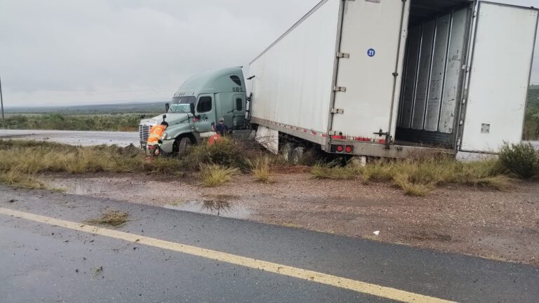 Se sale quinta rueda del camino; no hay lesionados