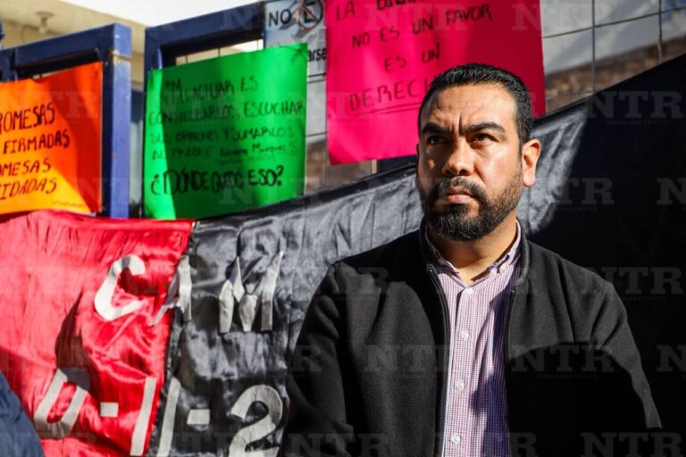 Toman el Camzac; exigen cambio de directora