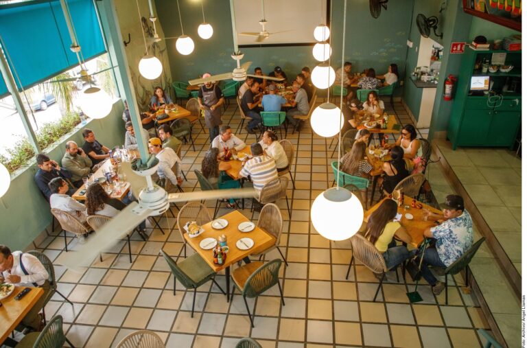 Ventas de restaurantes repuntan 30% en 2026